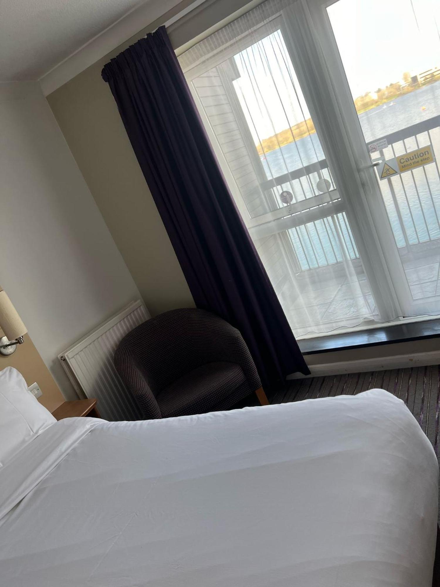 The Willen Lodge Hotel Milton Keynes Zewnętrze zdjęcie